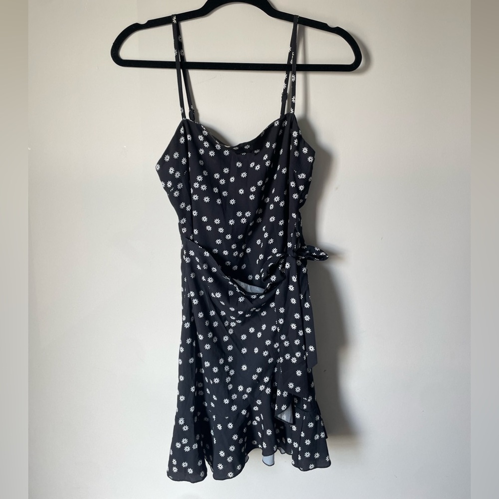 Princess Polly black floral mini dress 🖤 Size S